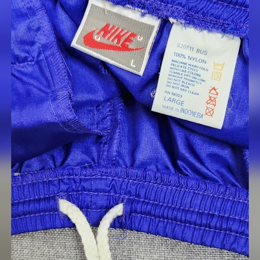 Vintage Nike Nylon Warm Up Sweat Pants. Large - Picture 6 of 11